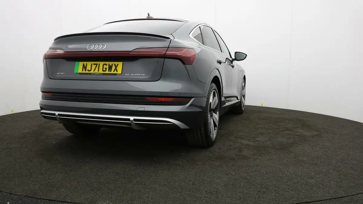 2021-audi-e-tron-55e-s-line-sportback-big-73