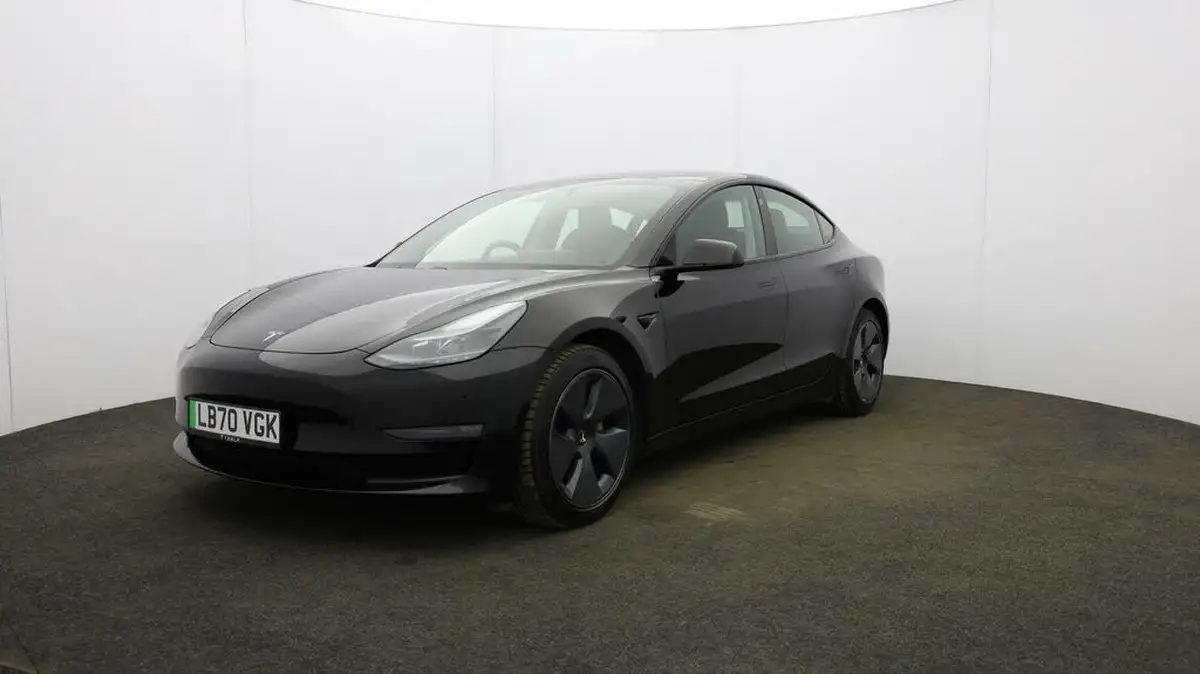2020-tesla-model-3-e-long-range-big-30