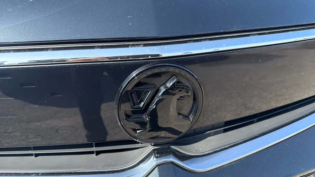 2022-vauxhall-grandland-12-gs-line-auto-big-25