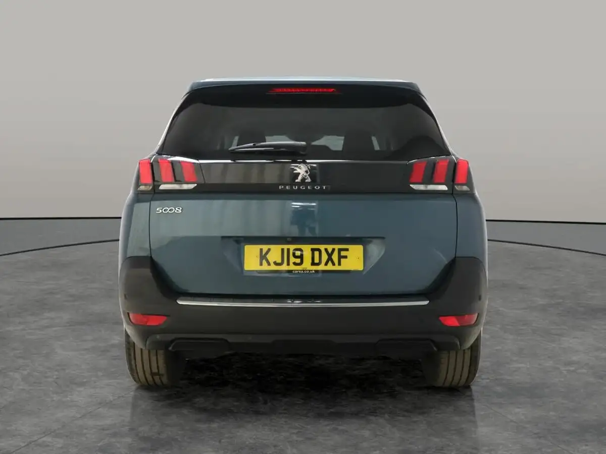 2019-peugeot-5008-suv-12-puretech-allure-big-10
