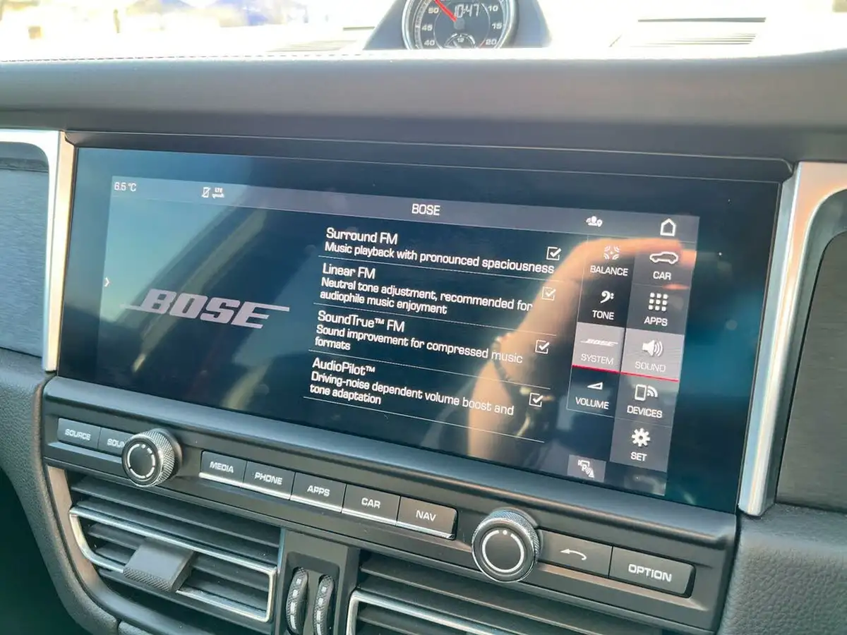 2020-porsche-macan-29-v6-gts-big-55