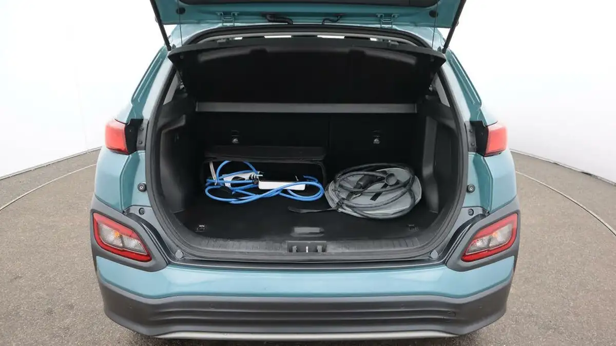 2020-hyundai-kona-e-premium-204ps-big-17