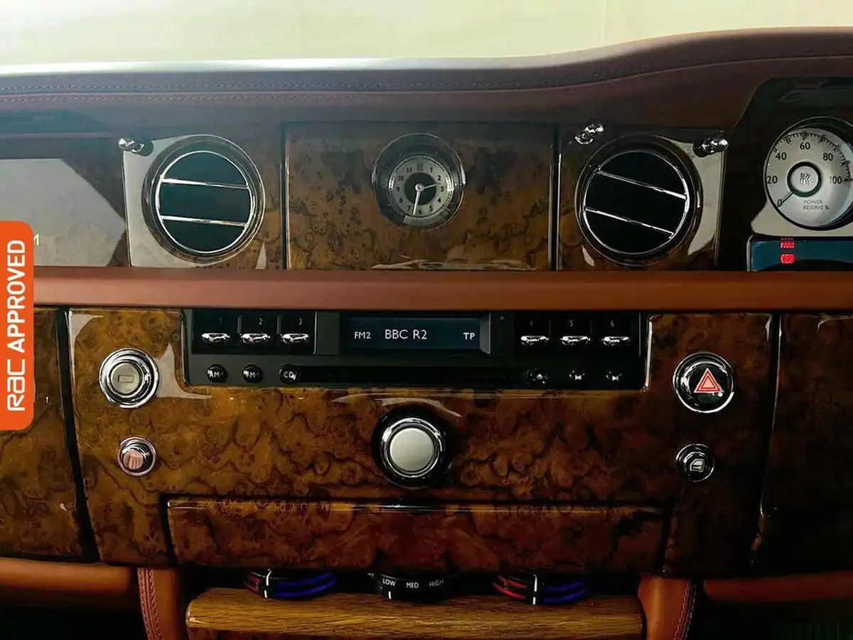 2012-rolls-royce-phantom-67-big-2