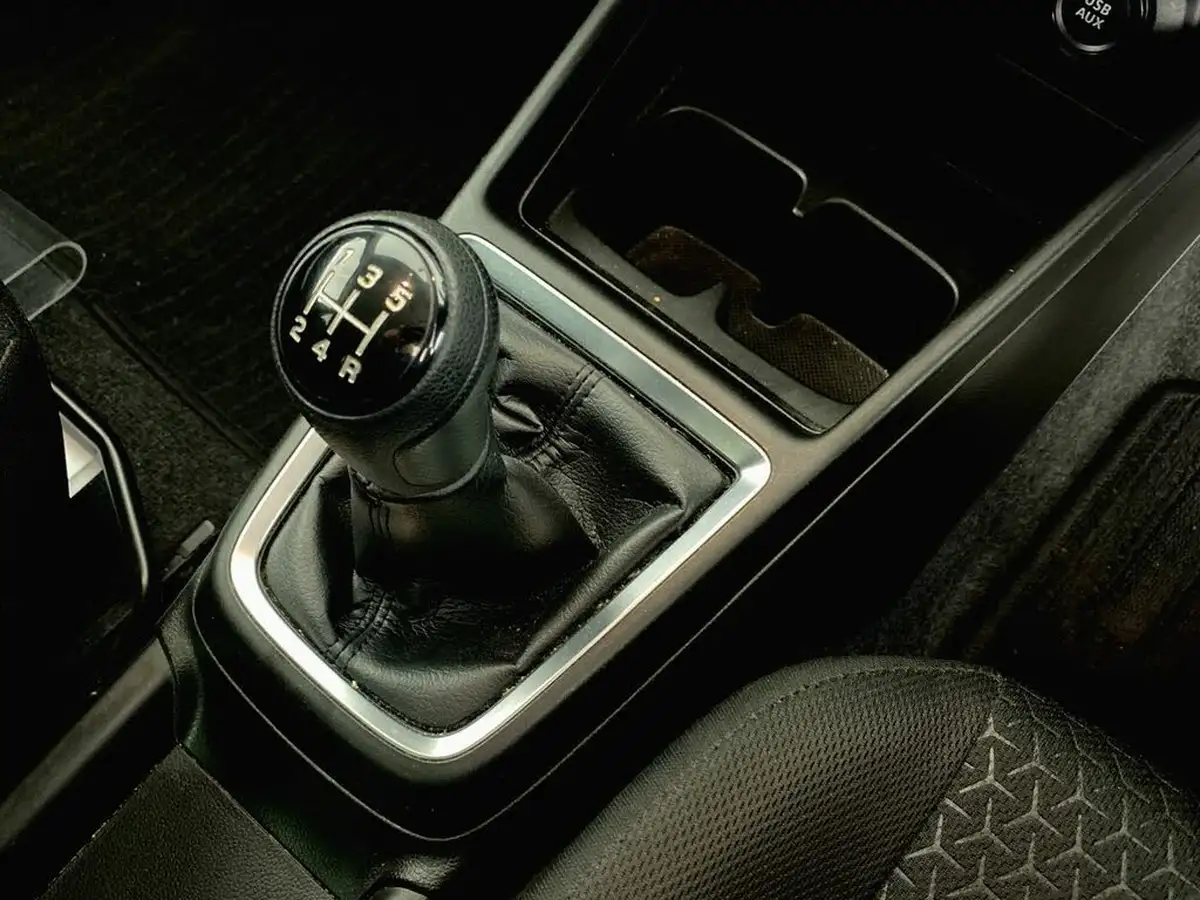 2021-suzuki-swift-12-dualjet-sz-l-big-21