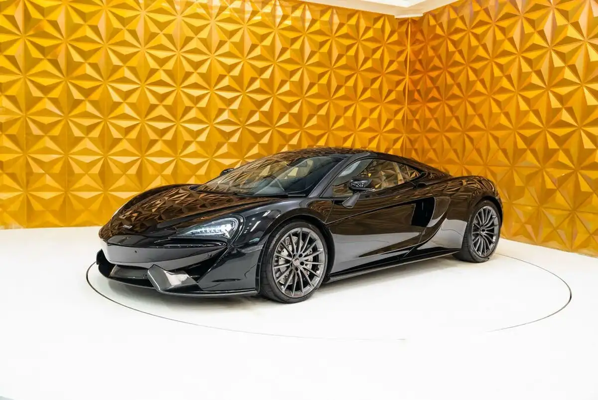 2017-mclaren-570gt-38-big-26