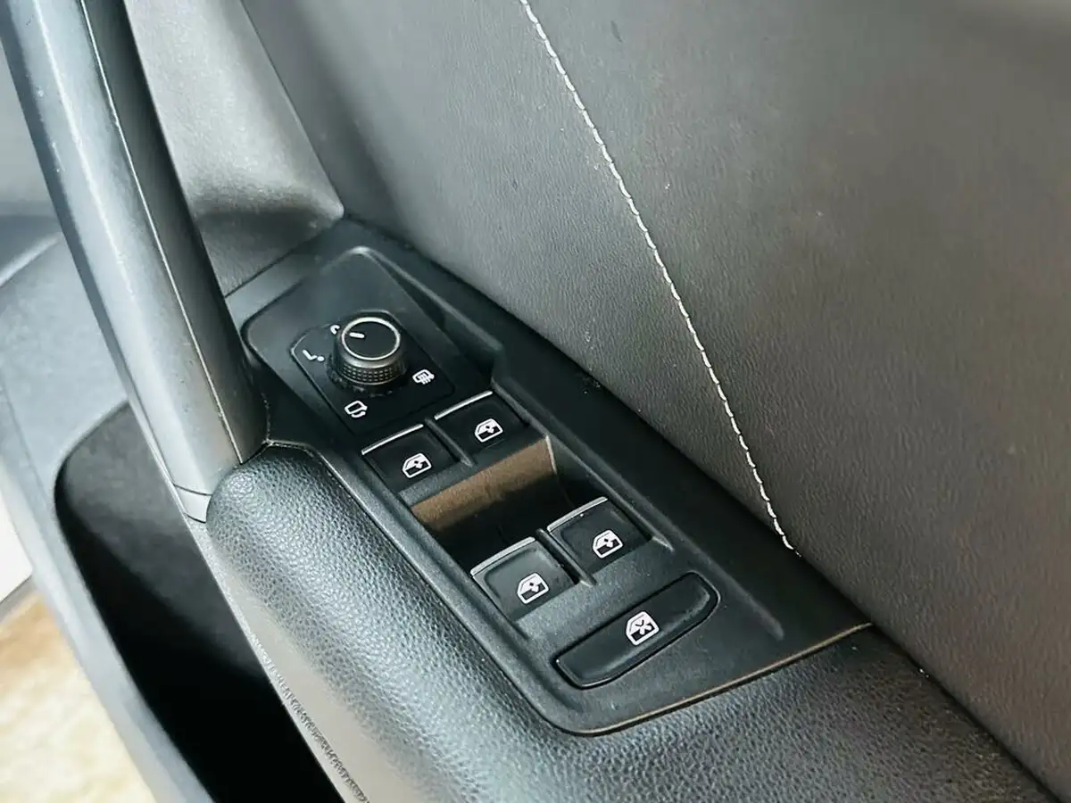2021-volkswagen-tiguan-15-tsi-r-line-big-45