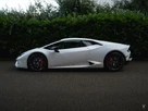 2016-lamborghini-huracan-small-3