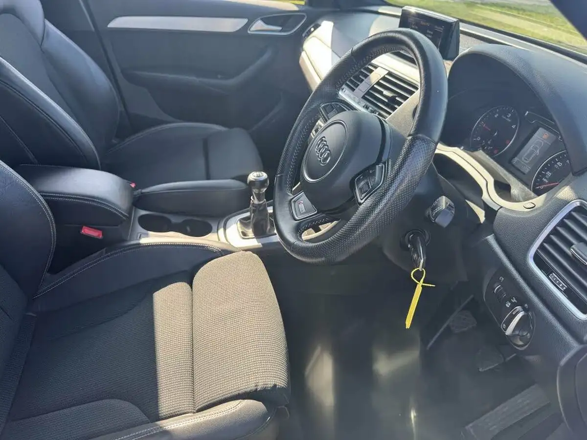 2018-audi-q3-20-tdi-s-line-edition-big-10