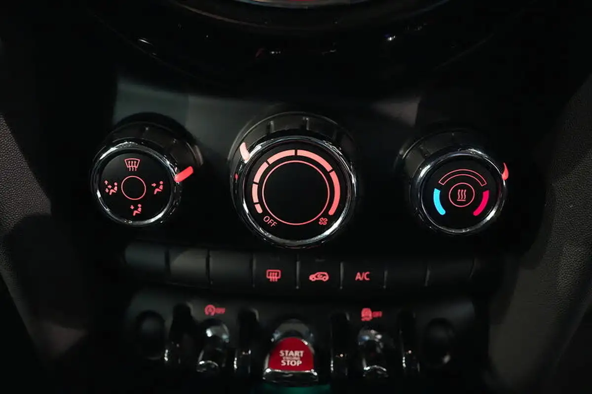 2019-mini-cooper-15-cooper-exclusive-134bhp-hatchback-5d-big-37