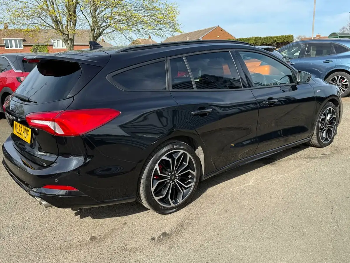 2022-ford-focus-big-16