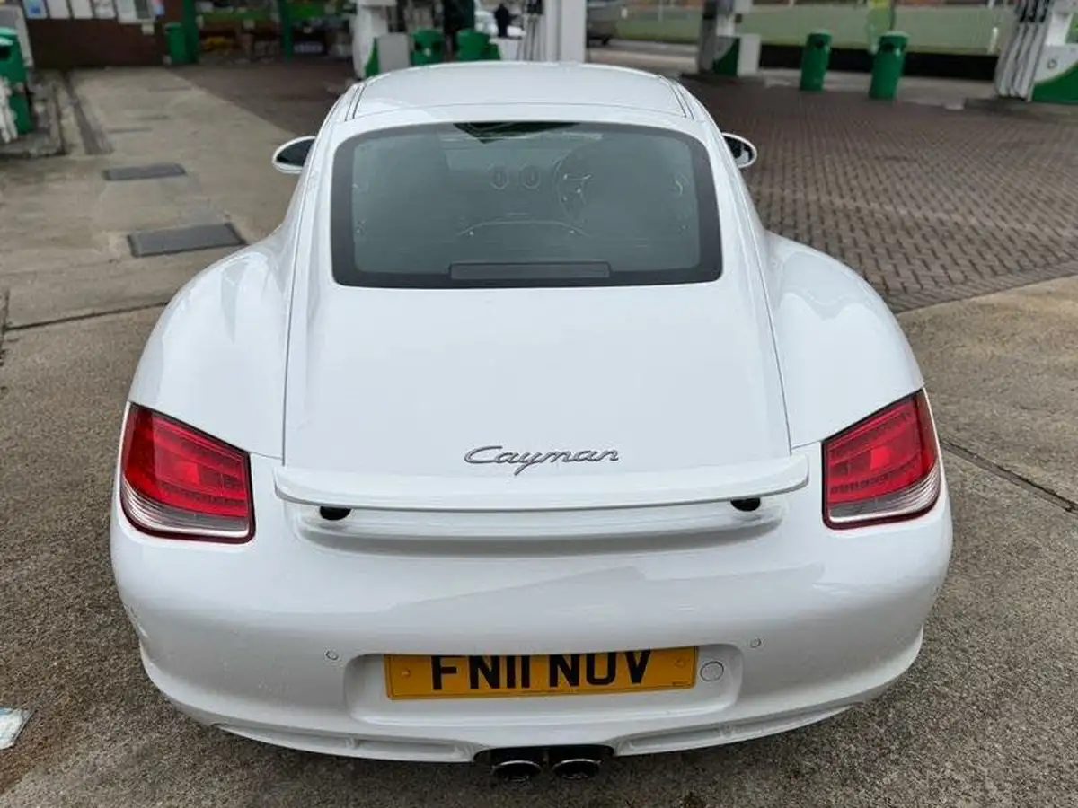 2011-porsche-cayman-29-pdk-big-7