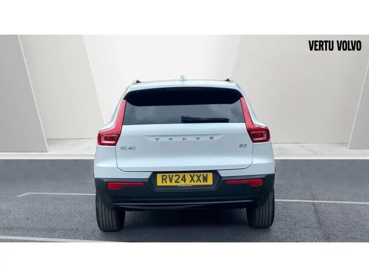 2024-volvo-xc40-20-b3-plus-big-12