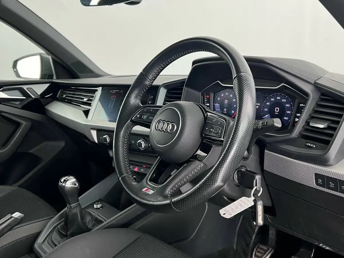 2020-audi-a1-10-30-tfsi-s-line-116ps-big-10