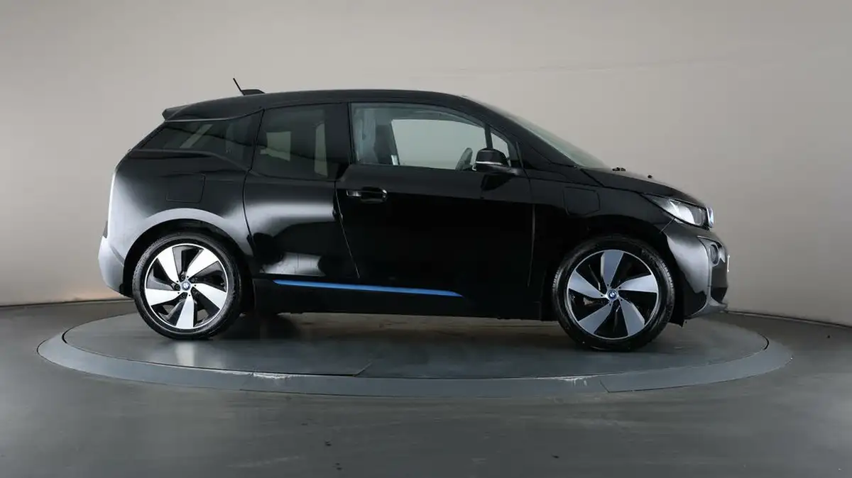 2017-bmw-i3-e-94-ah-extended-range-big-8