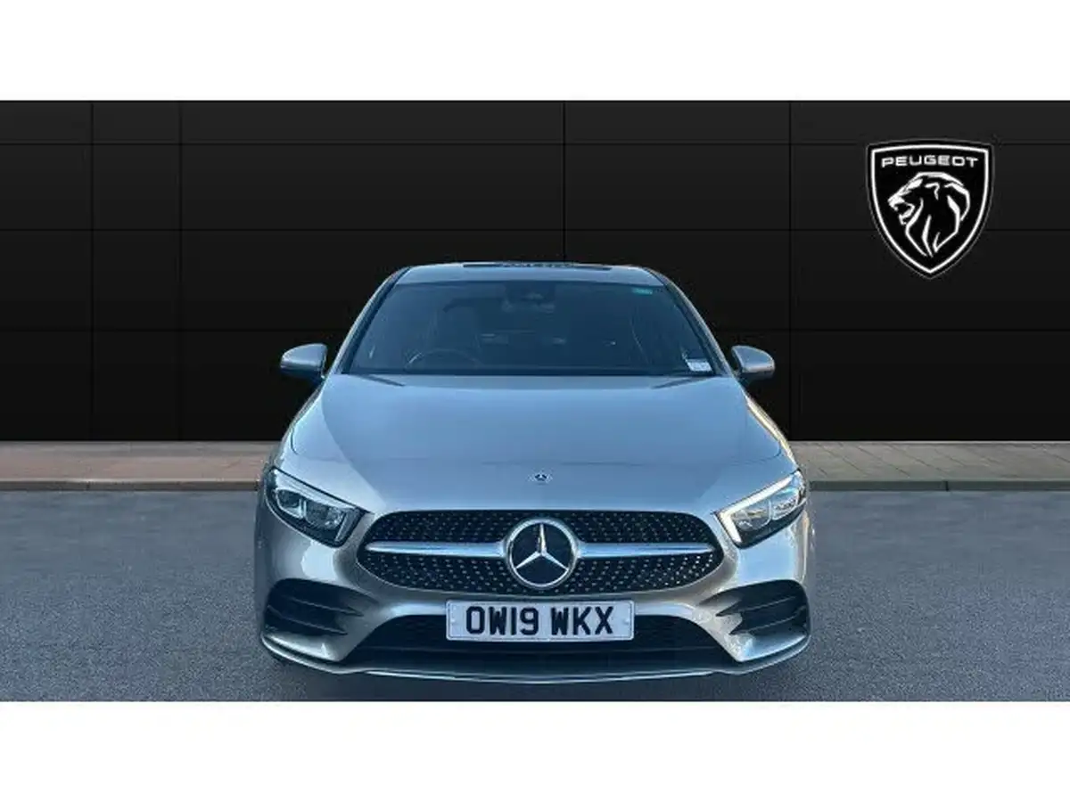 2019-mercedes-benz-a-class-20-a220-amg-line-executive-hatchback-5d-big-2