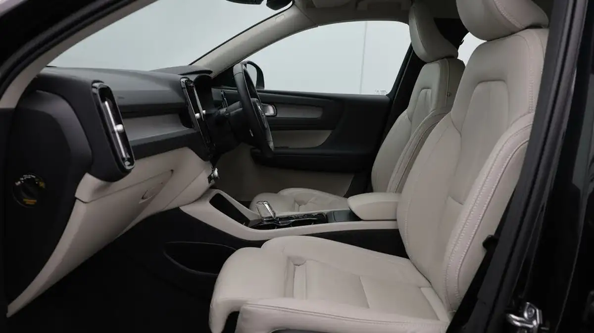 2021-volvo-xc40-15-t3-inscription-pro-163bhp-geartronic-big-14