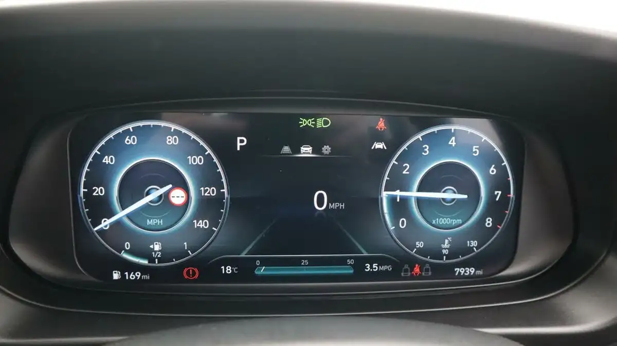 2023-hyundai-bayon-10-t-gdi-se-connect-dct-big-10