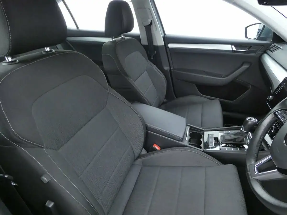 2018-skoda-superb-14-tsi-act-se-hatchback-dsg-big-8