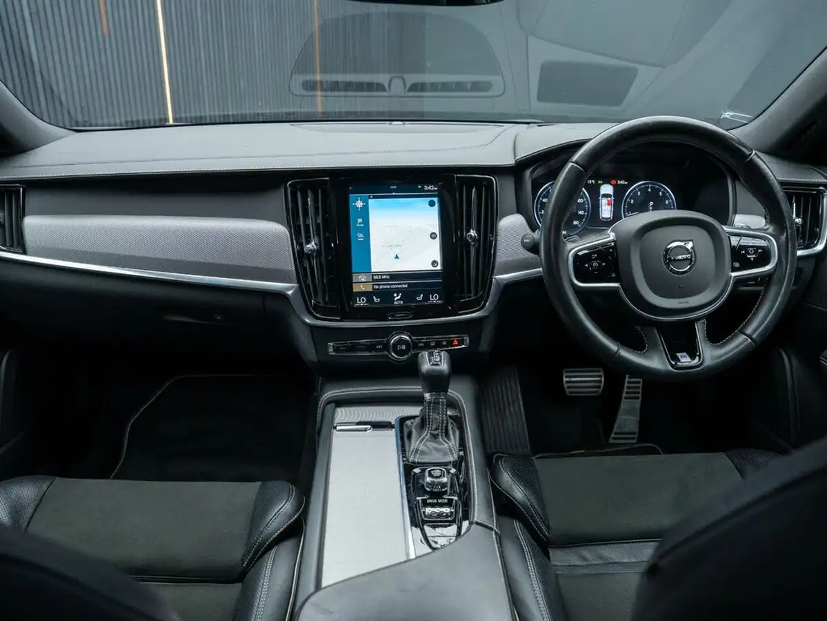 2020-volvo-v90-20-t4-r-design-plus-big-33