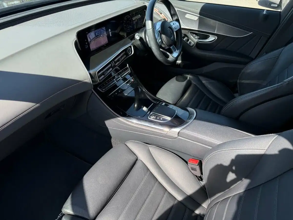2021-mercedes-benz-eqc-e-eqc-400-amg-line-big-39