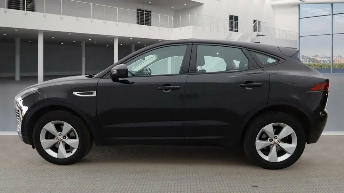 2018-jaguar-e-pace-20-i4d-150ps-ss-big-5