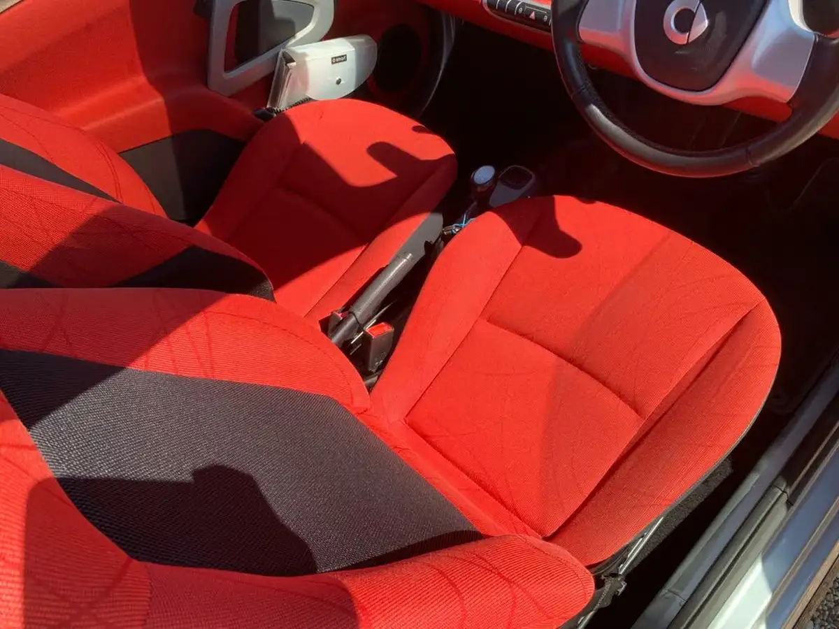 2012-smart-fortwo-08td-passion-coupe-softouch-big-19