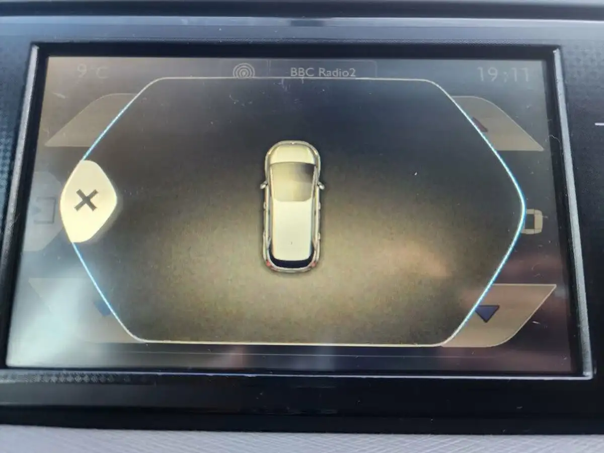 2014-citroen-c4-picasso-16e-hdi-vtr-90ps-etg6-big-22