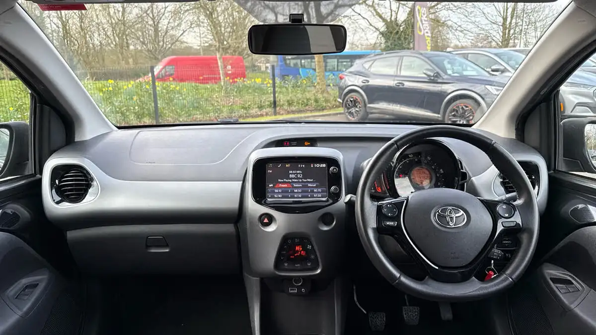 2018-toyota-aygo-10-vvt-i-x-plore-big-10