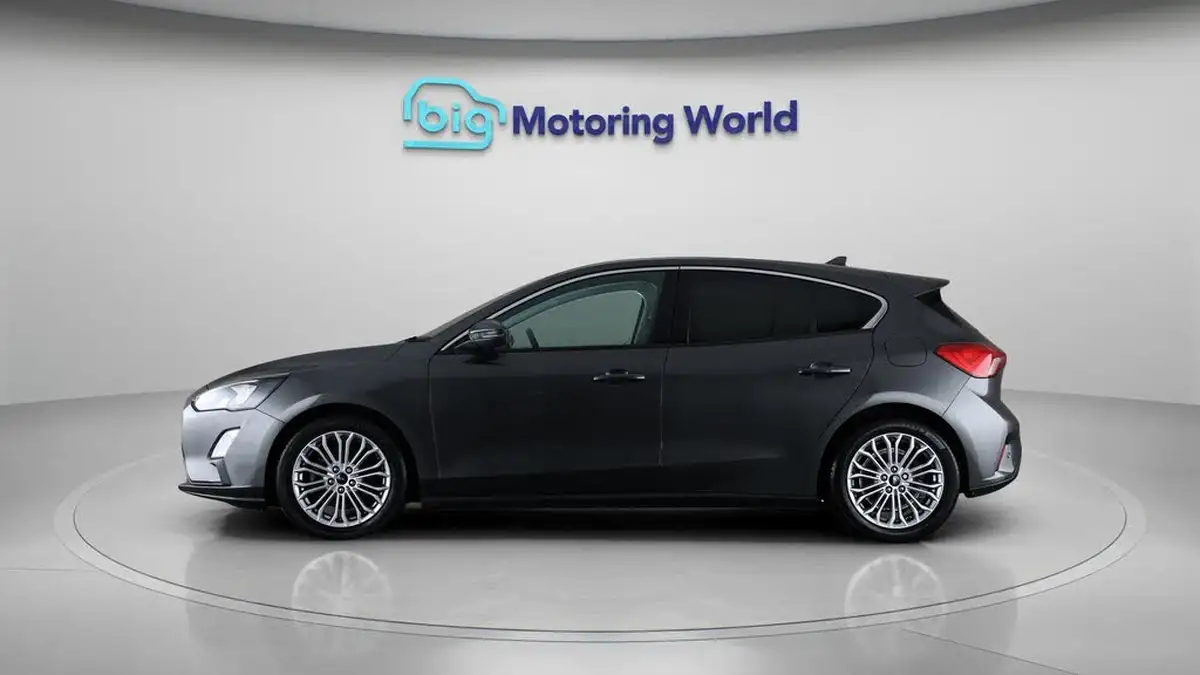 2019-ford-focus-15t-titanium-x-hatchback-big-4