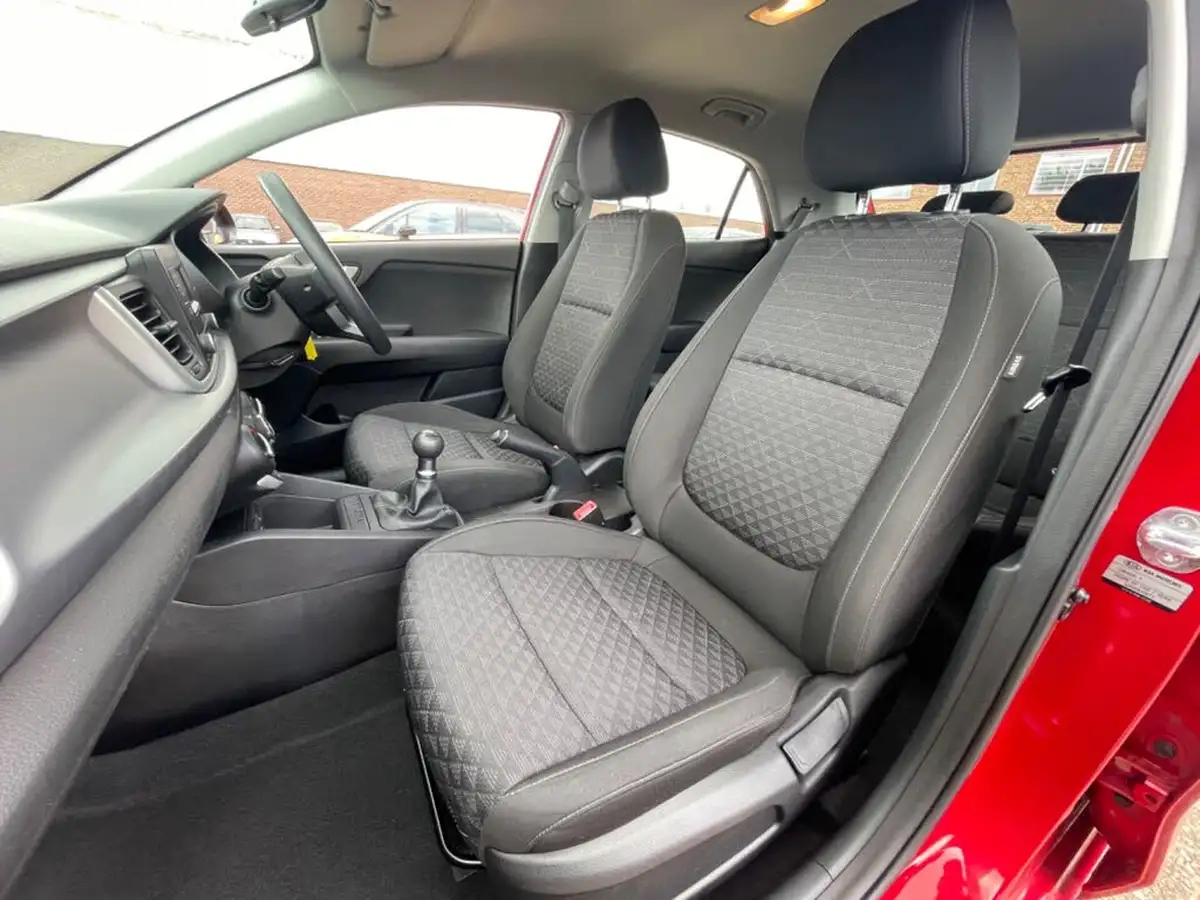 2021-kia-rio-12-dpi-1-big-40