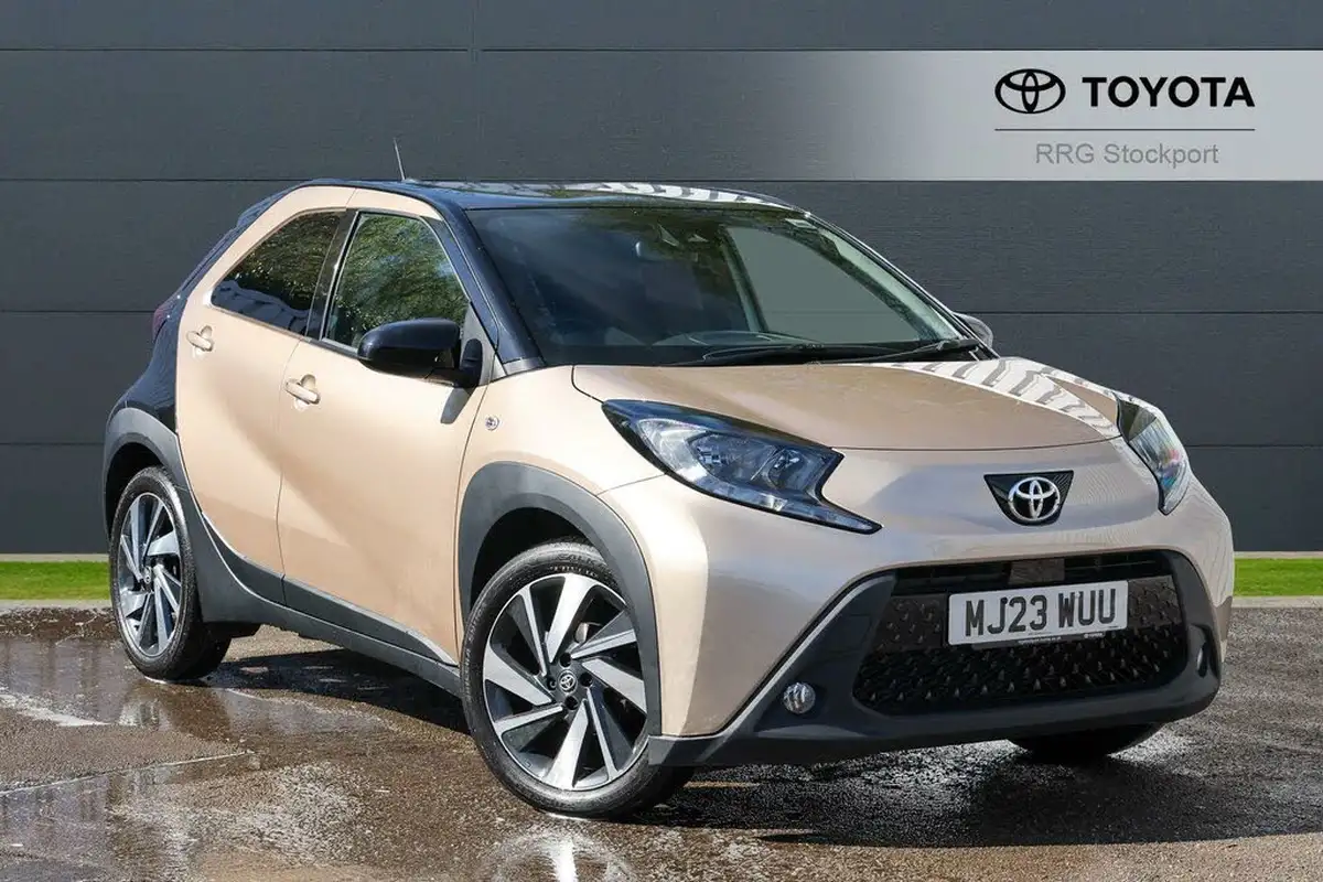 2023-toyota-aygo-x-10-vvt-i-edge-big-0