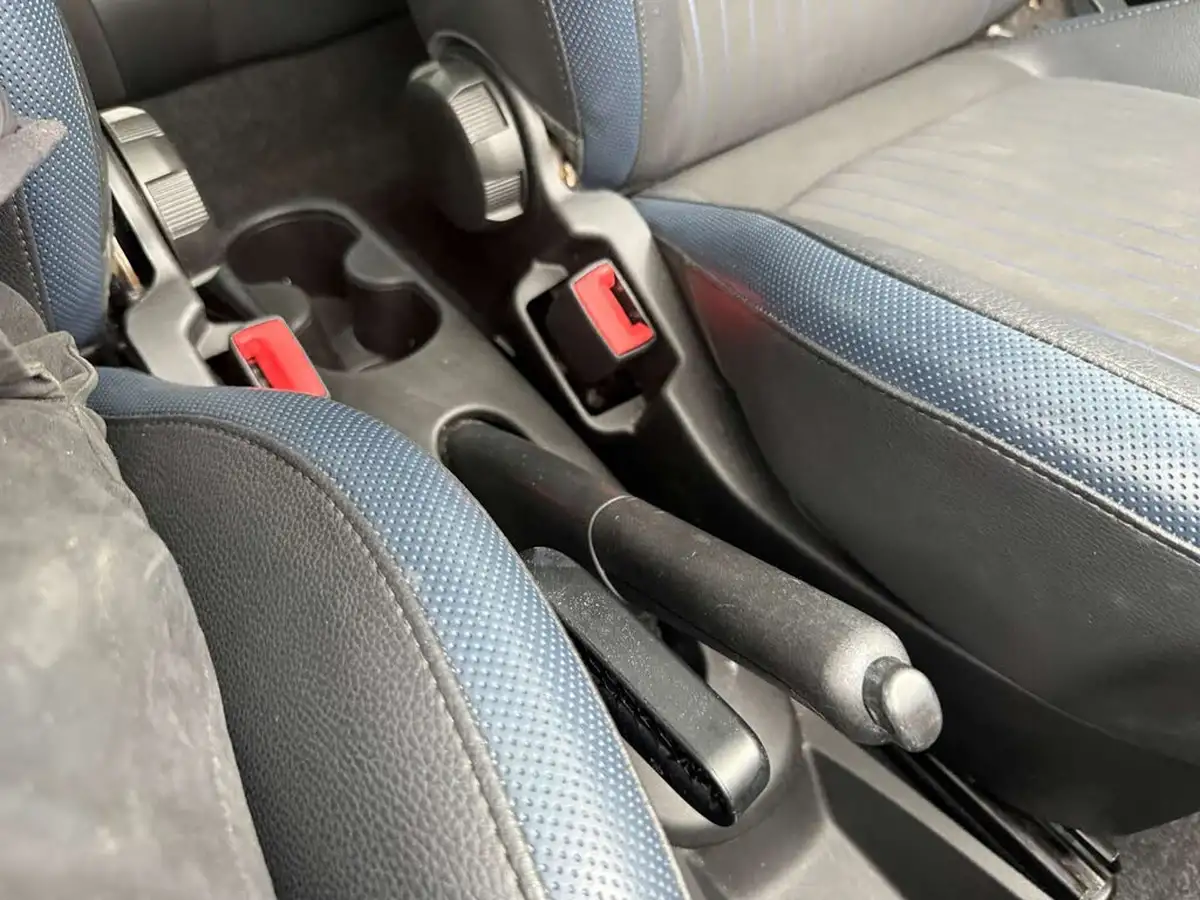 2020-fiat-500-12-rock-star-big-32