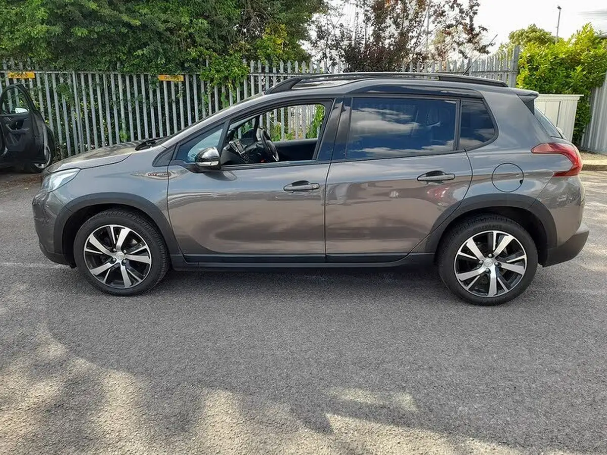 2018-peugeot-2008-suv-12-puretech-gt-line-110bhp-eat6-big-3