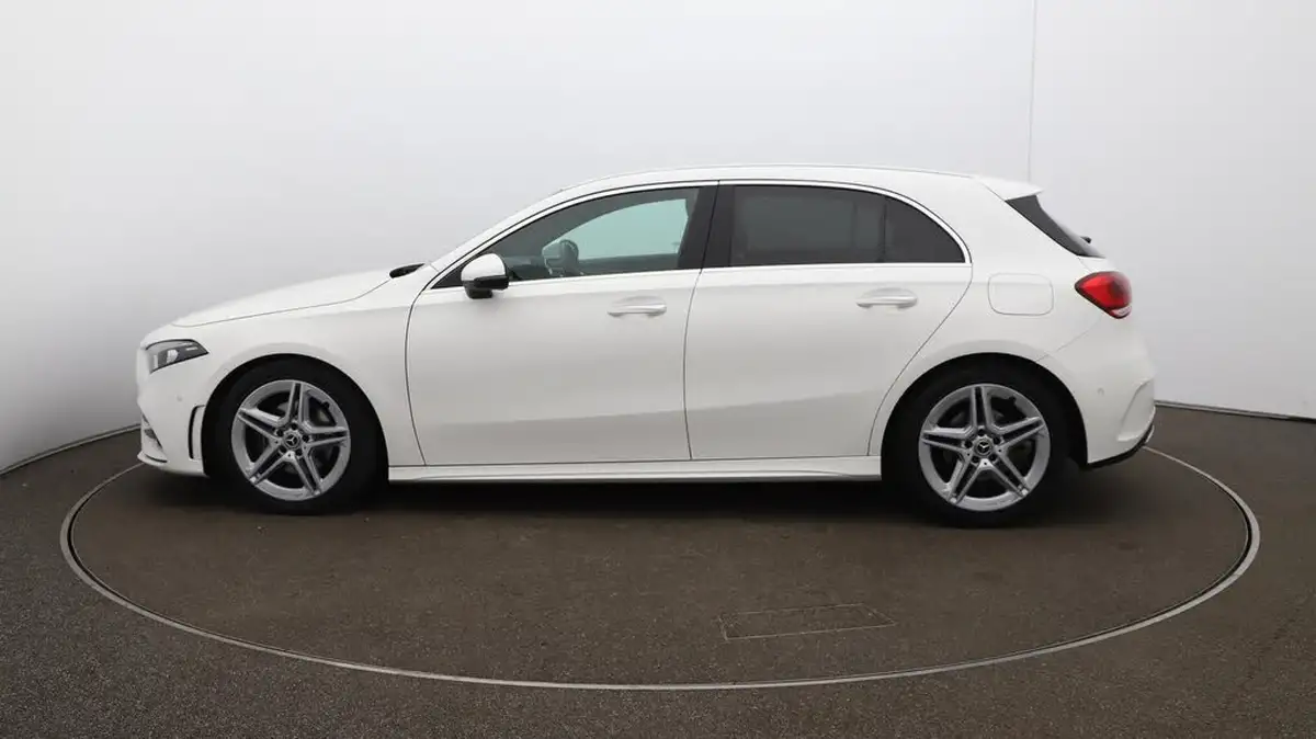 2018-mercedes-benz-a-class-13-a200-amg-line-premiumss-hatchback-5d-7g-dct-big-62