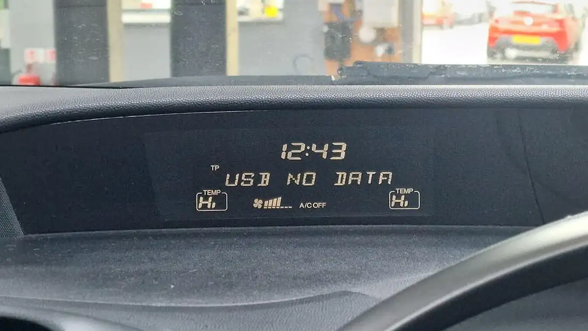2010-honda-civic-22td-type-s-gt-22i-cdti-big-8
