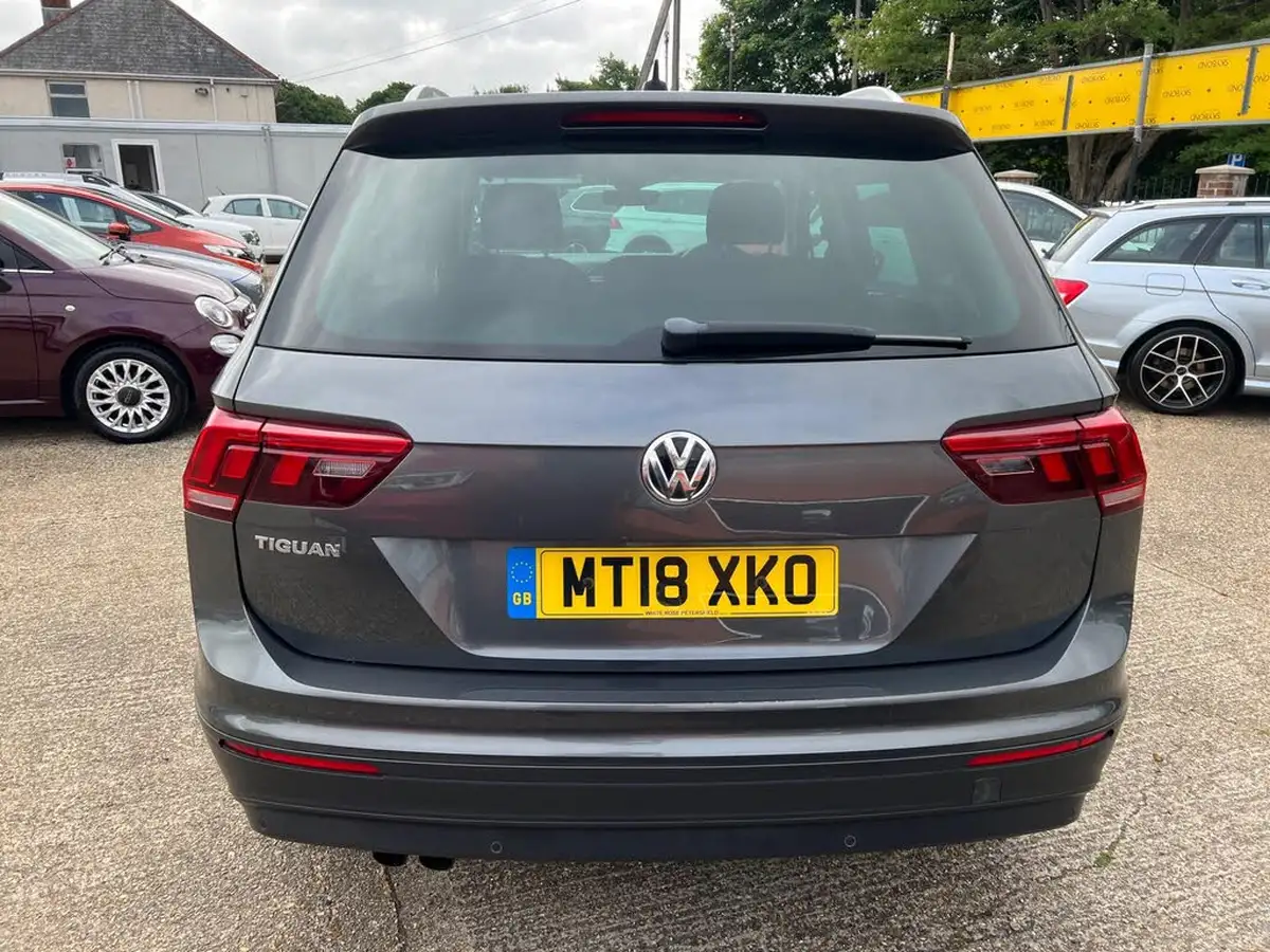 2018-volkswagen-tiguan-14-tsi-se-navigation-125ps-ss-big-5