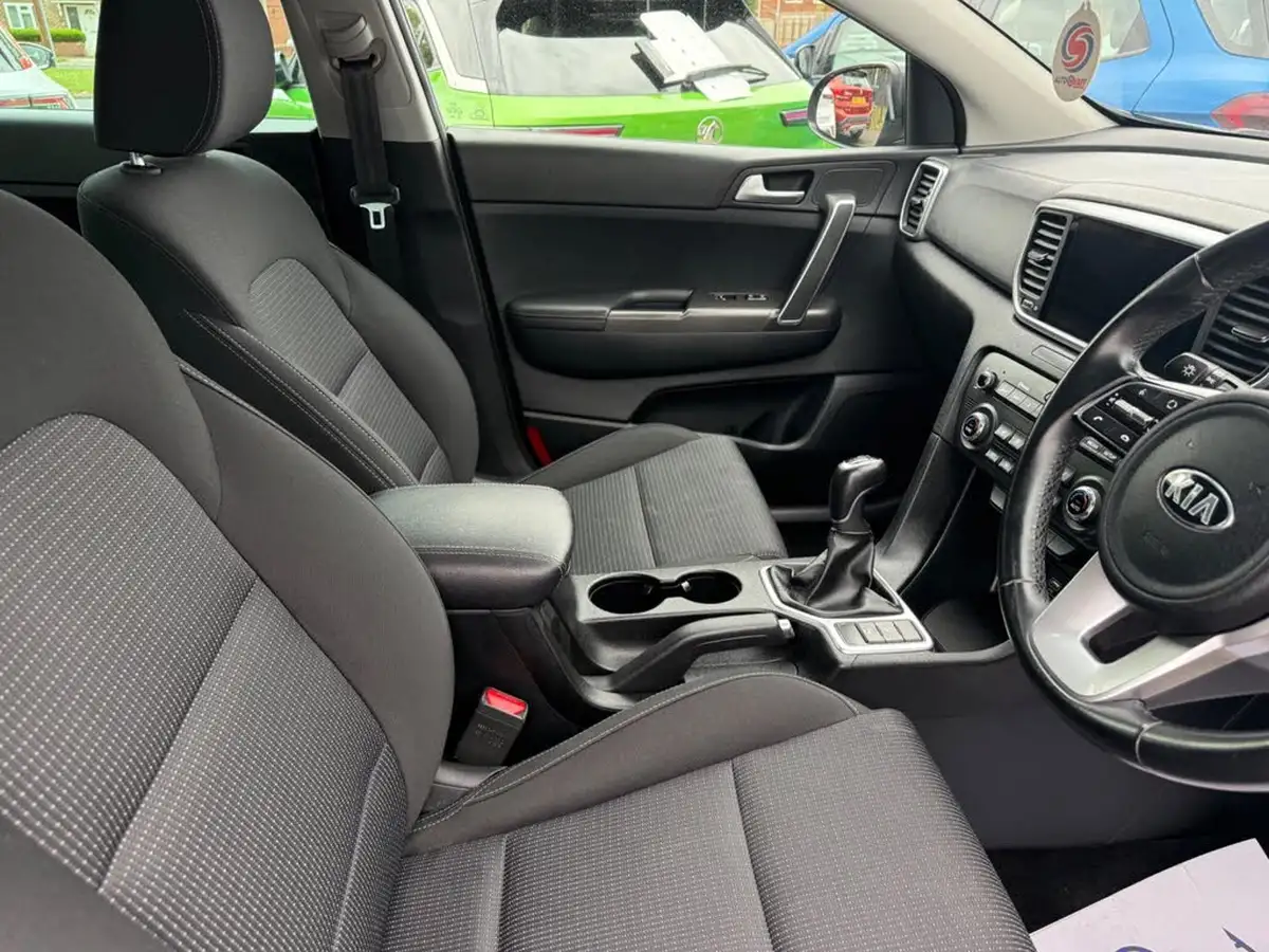 2021-kia-sportage-16-gdi-2-big-17