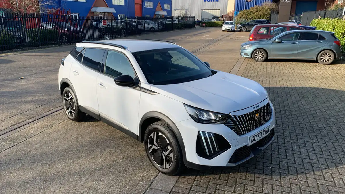 2024-peugeot-2008-suv-12-puretech-allure-130ps-big-17