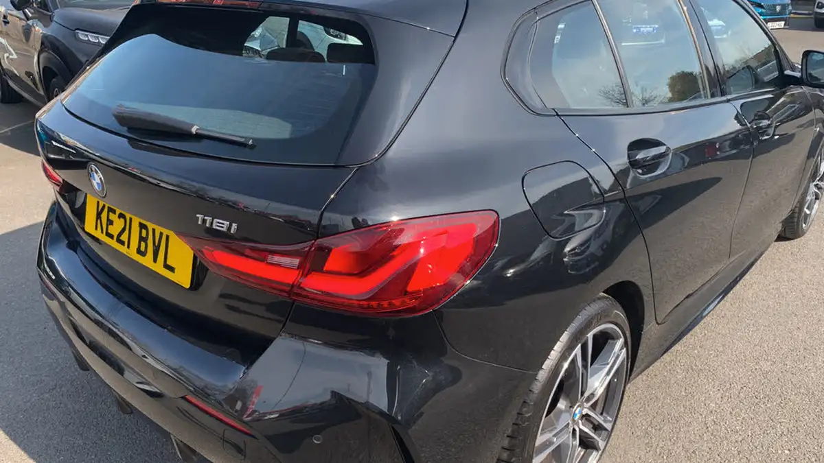 2021-bmw-1-series-15-118i-m-sport-lcp-big-44