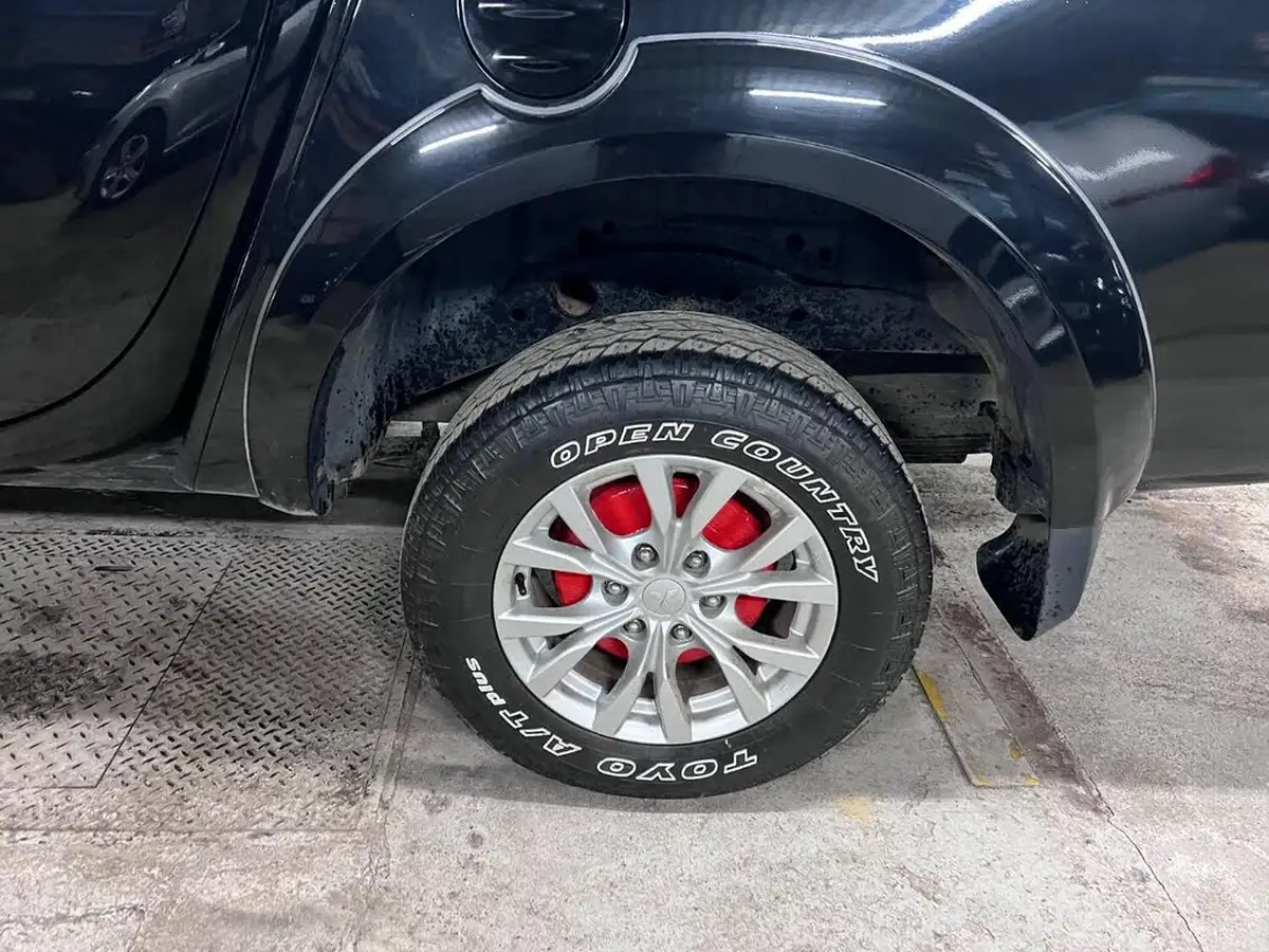 2016-mitsubishi-l200-25td-challenger-big-10