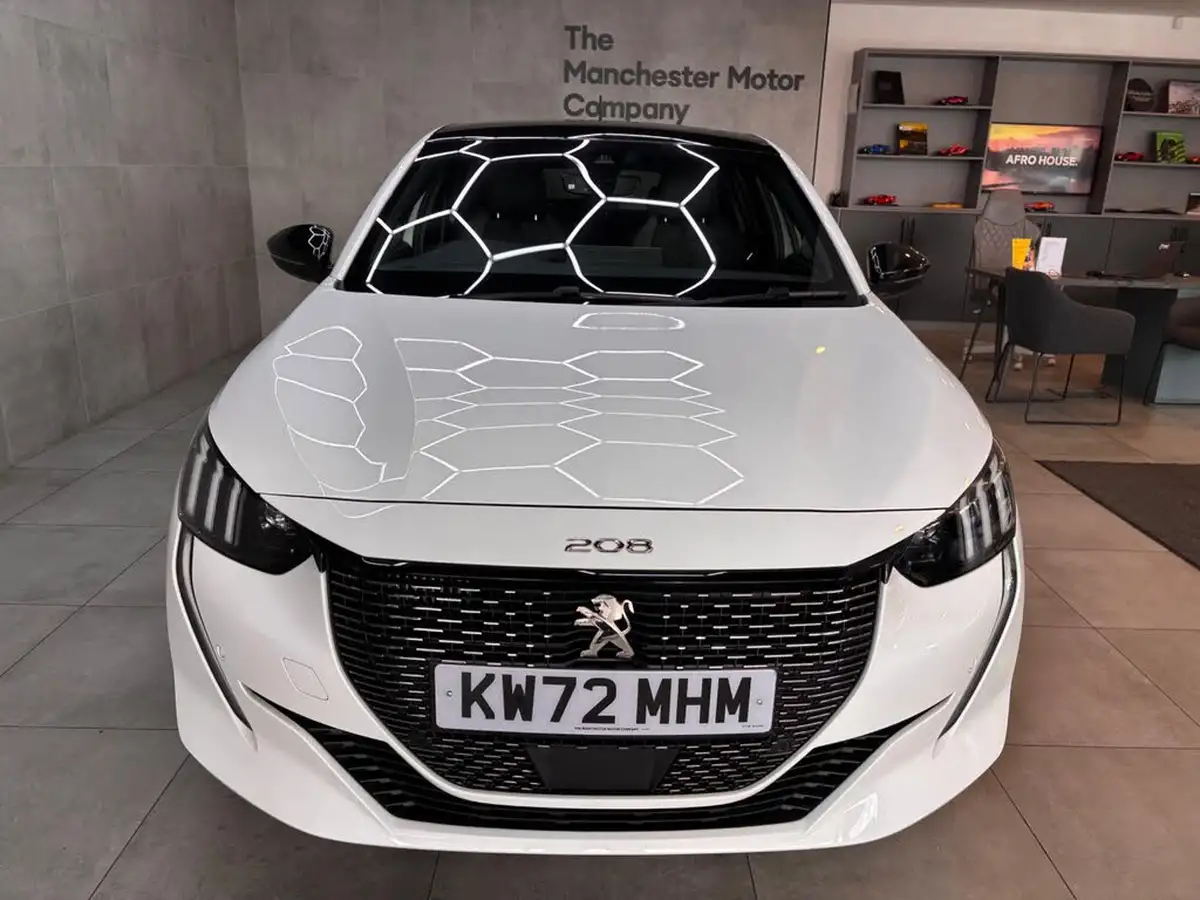 2023-peugeot-208-12-puretech-gt-100ps-big-3