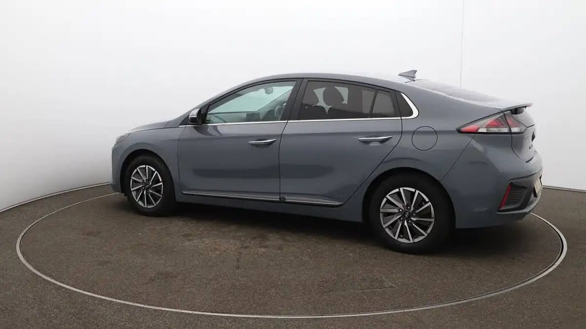 2021-hyundai-ioniq-e-premium-electric-100kw-big-41