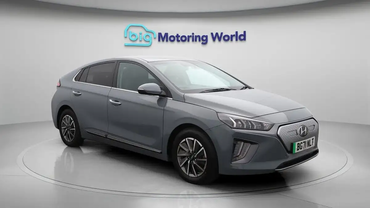 2021-hyundai-ioniq-e-premium-electric-100kw-big-1