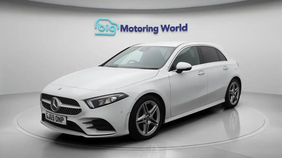 2019-mercedes-benz-a-class-13-a200-amg-line-premium-hatchback-5d-big-3
