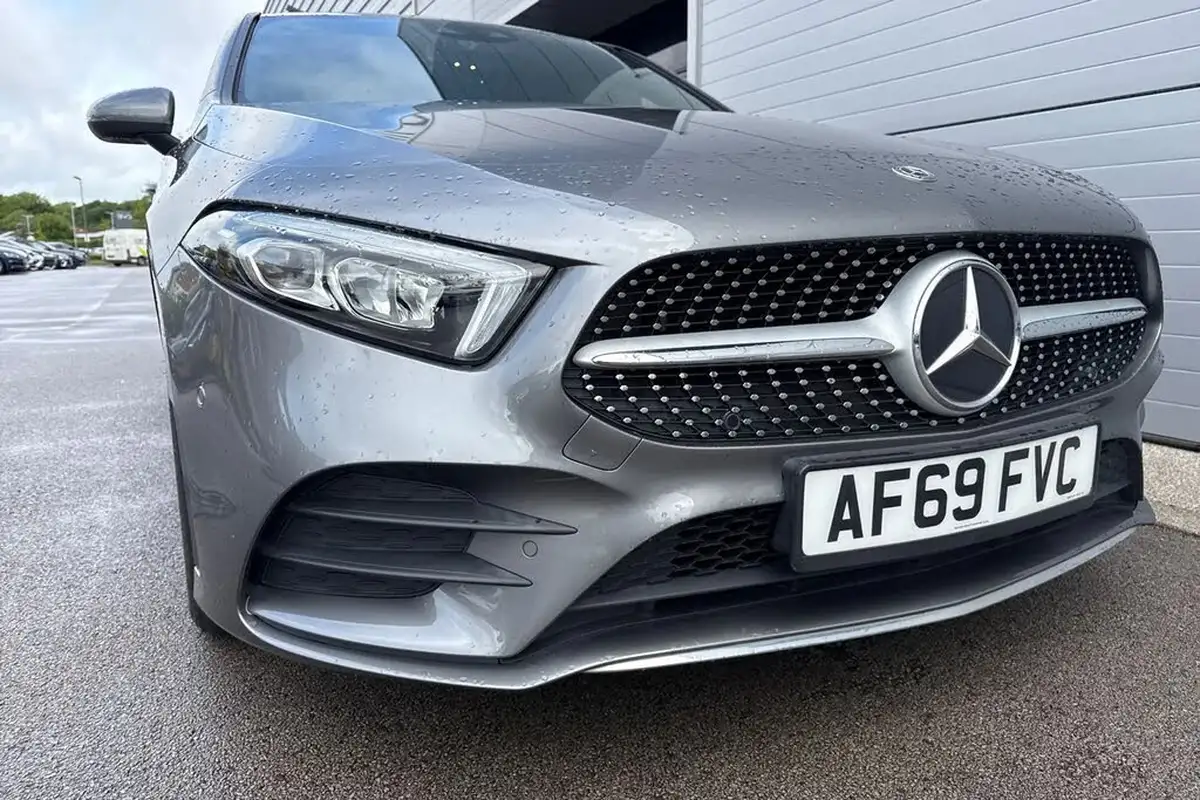 2019-mercedes-benz-a-class-13-a200-amg-line-premium-hatchback-5d-7g-dct-big-8