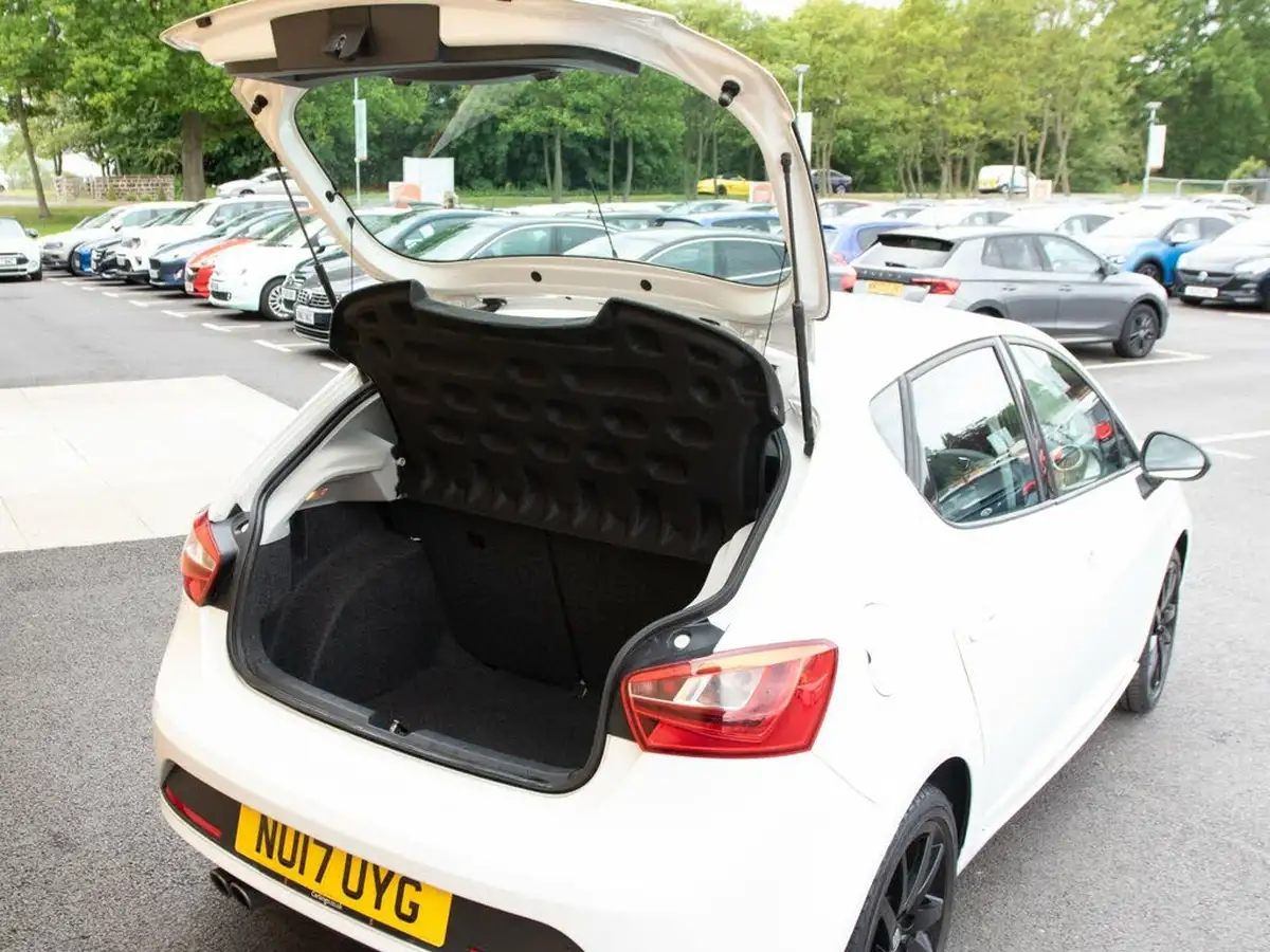 2017-seat-ibiza-12-tsi-fr-technology-110ps-hatchback-5d-big-32