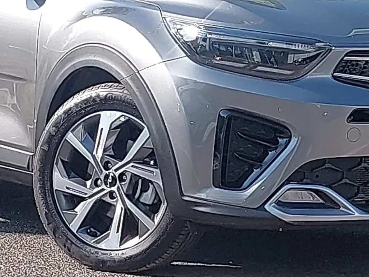 2024-kia-stonic-10-t-gdi-gt-line-s-98bhp-dct-big-8