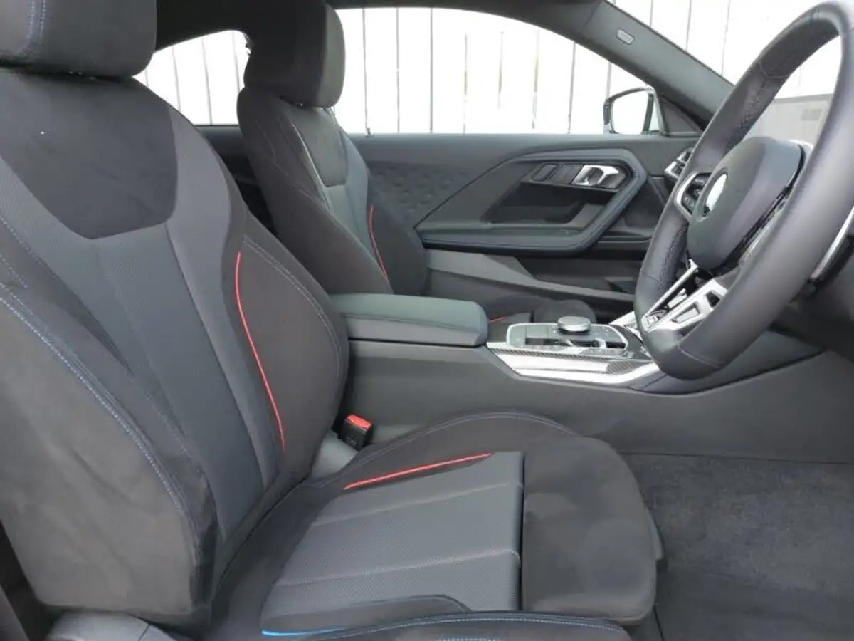 2025-bmw-2-series-20-220i-m-sport-181bhp-2d-1998cc-auto-big-10