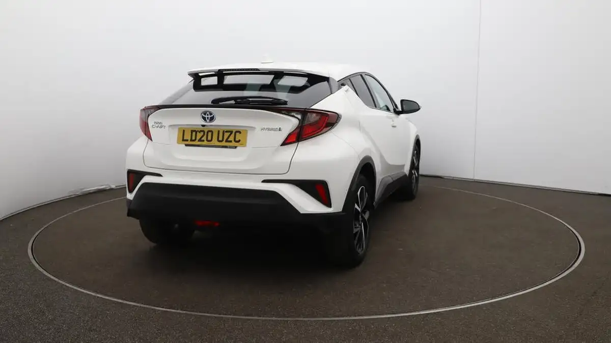 2020-toyota-c-hr-18-vvt-i-design-big-50