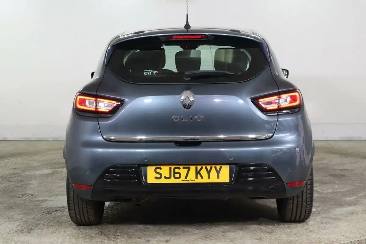 2017-renault-clio-09-tce-dynamique-s-nav-big-4